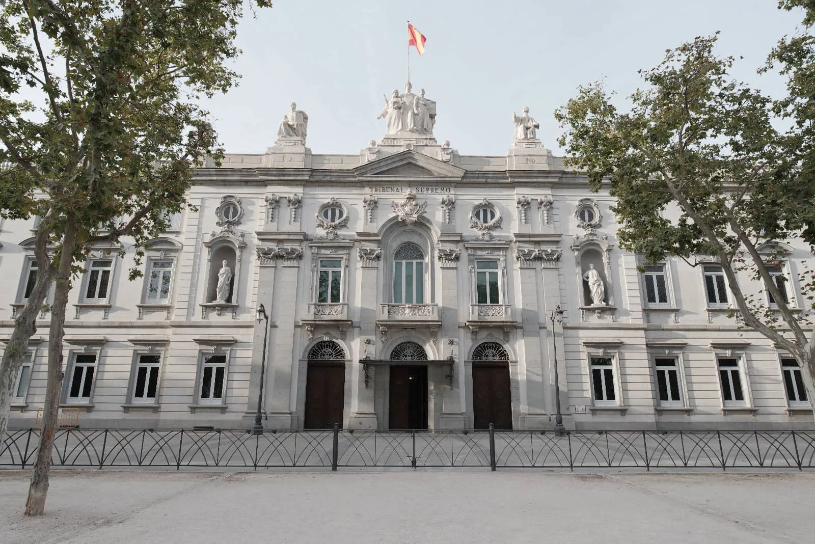 Fachada del Tribunal Supremo de España en Madrid.